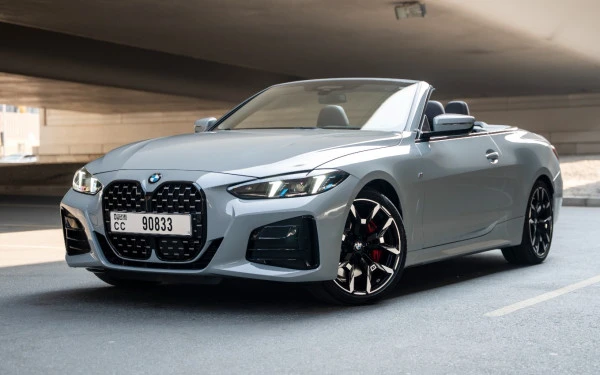 Nardo grey BMW 420i, 2025